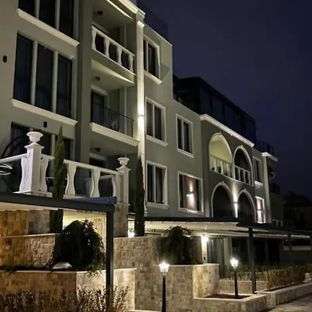 Luxury In Mediterranea Complex, Sea View And Infinity Pool Varna