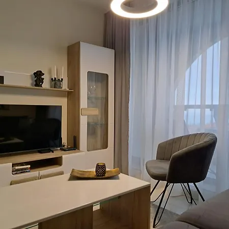 Luxury In Mediterranea Complex, Sea View And Infinity Pool Apartment Varna